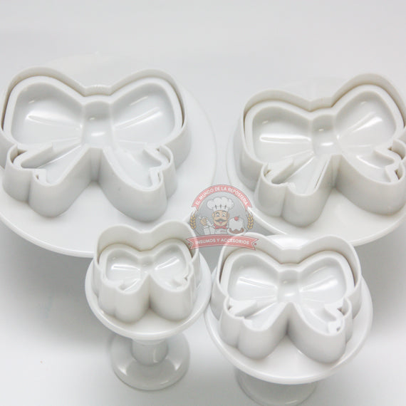 Cortador Eyector Plastico Moño 4 Piezas